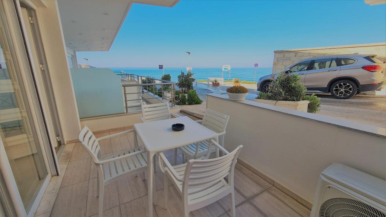 Bella Mare Luxury Apartments Kalamaki  Dış mekan fotoğraf