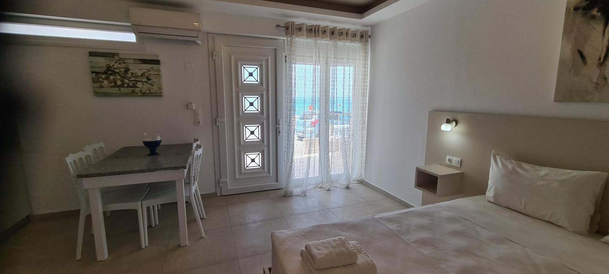 Bella Mare Luxury Apartments Kalamaki  Dış mekan fotoğraf