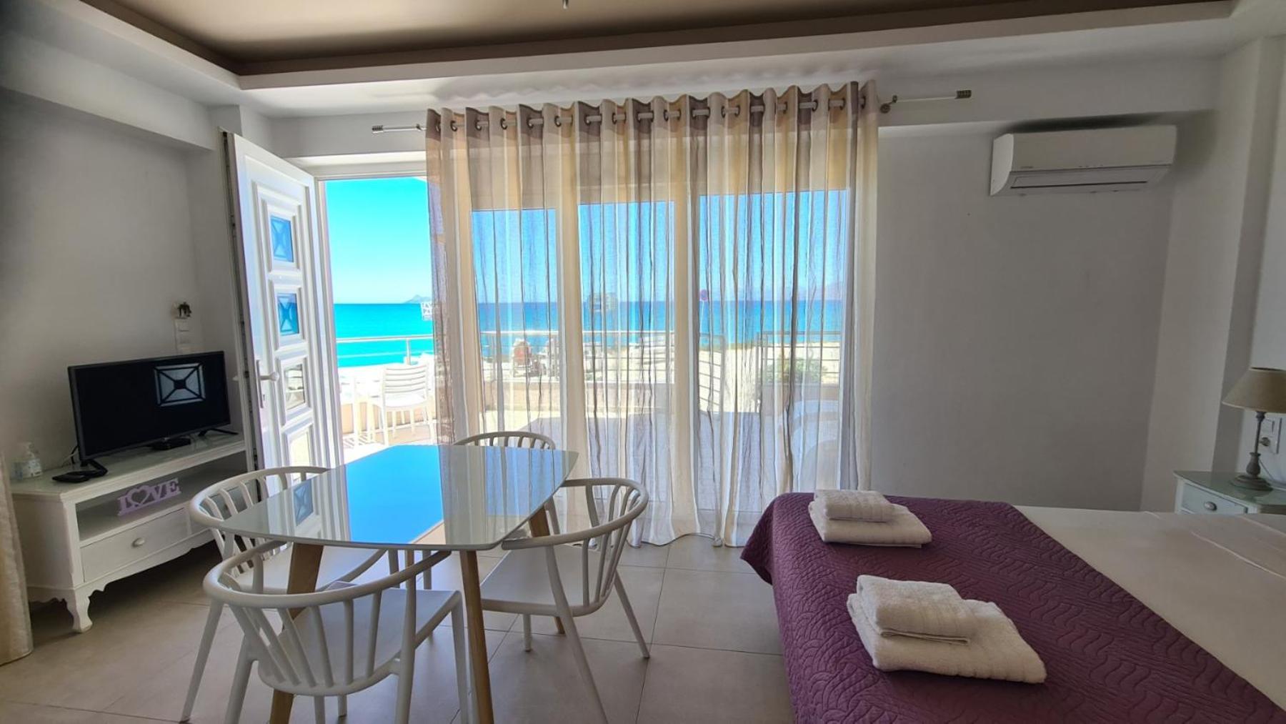 Bella Mare Luxury Apartments Kalamaki  Dış mekan fotoğraf