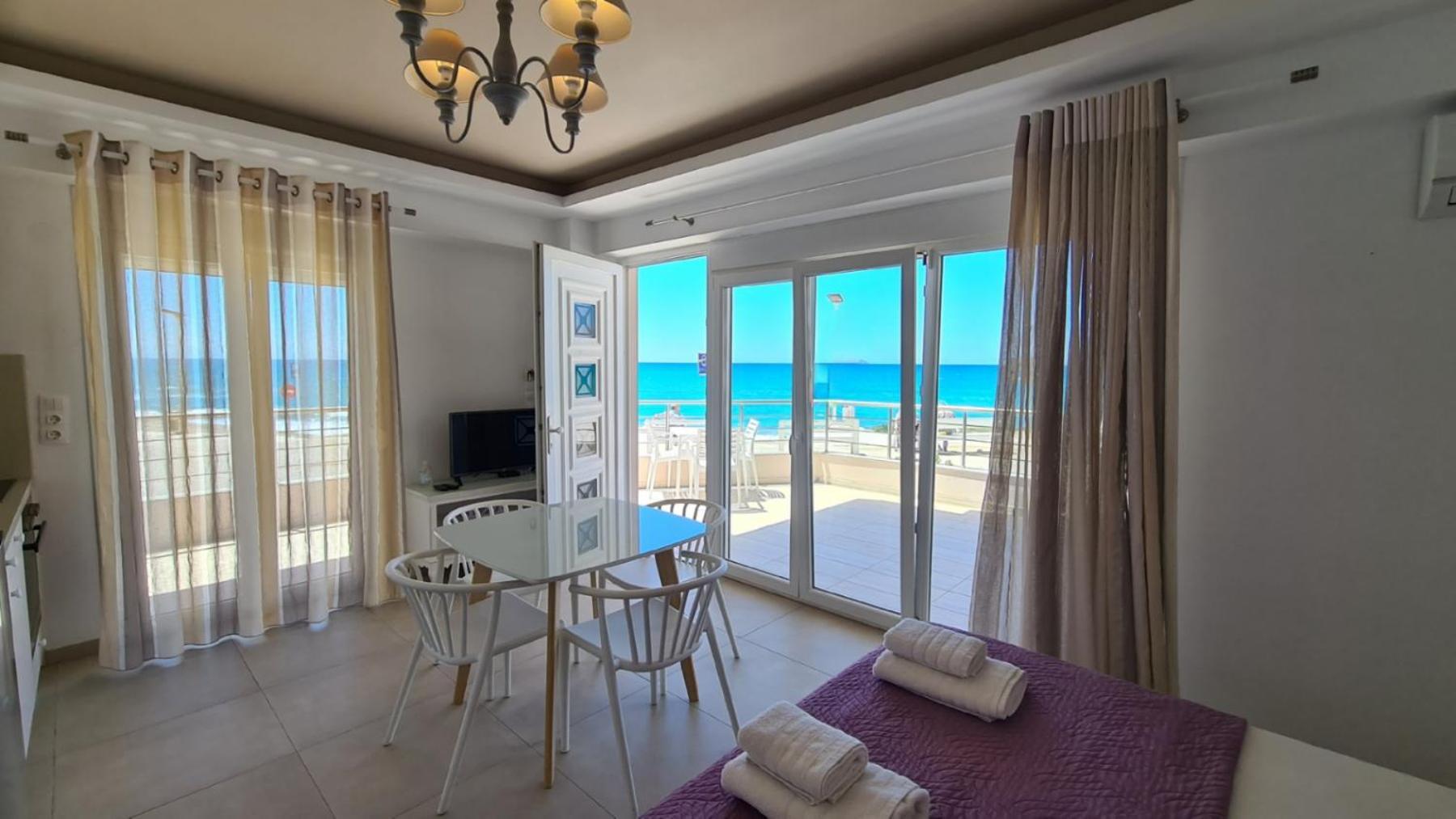 Bella Mare Luxury Apartments Kalamaki  Dış mekan fotoğraf