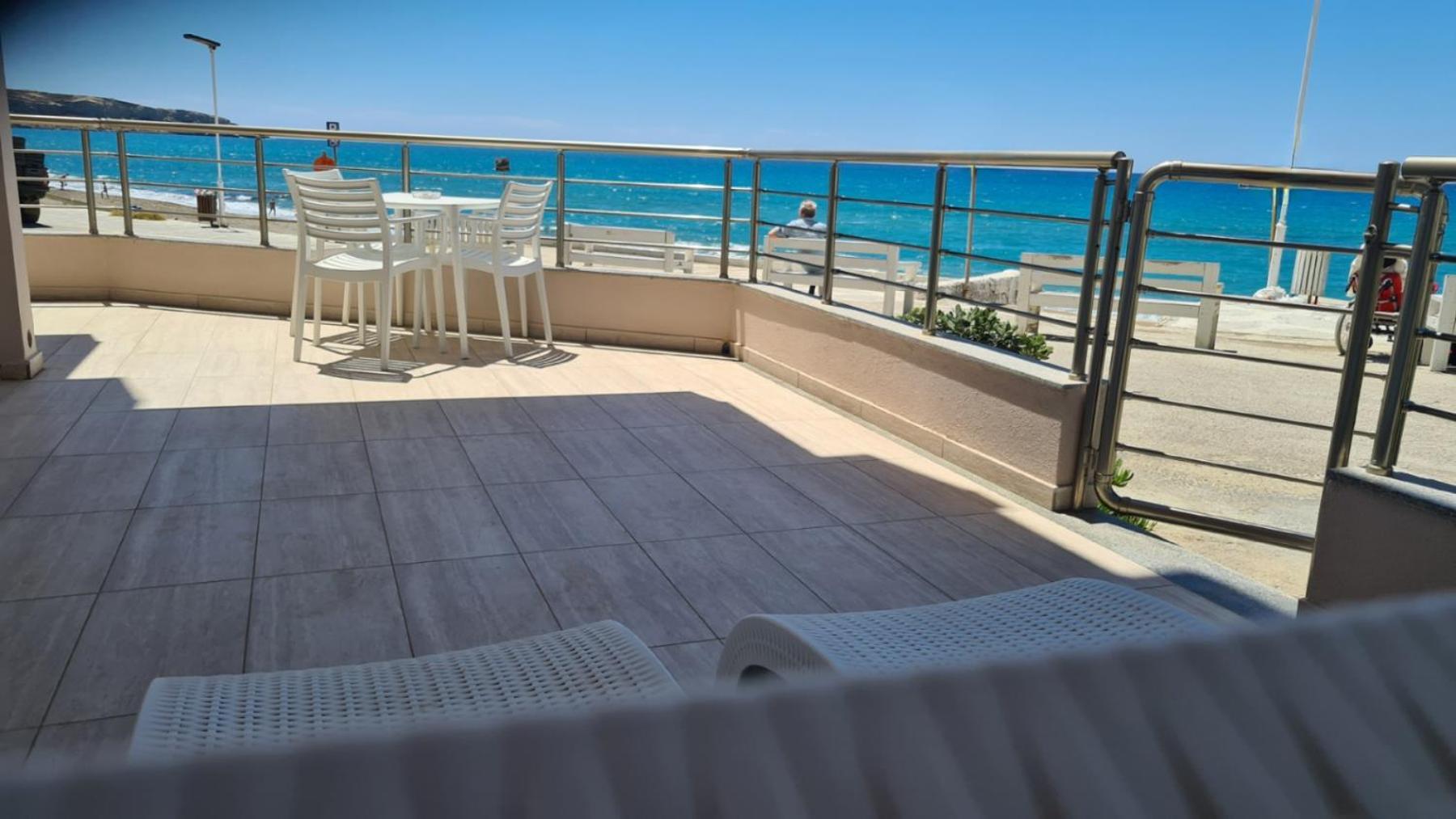 Bella Mare Luxury Apartments Kalamaki  Dış mekan fotoğraf