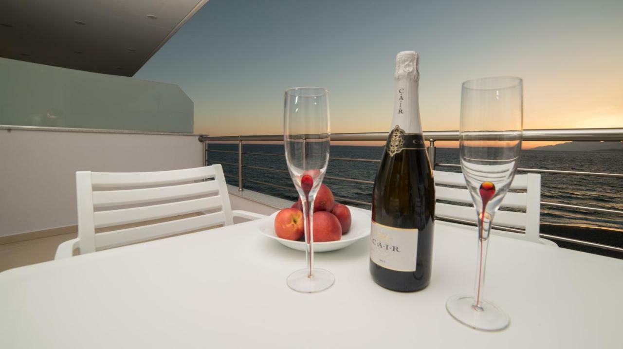 Bella Mare Luxury Apartments Kalamaki  Dış mekan fotoğraf