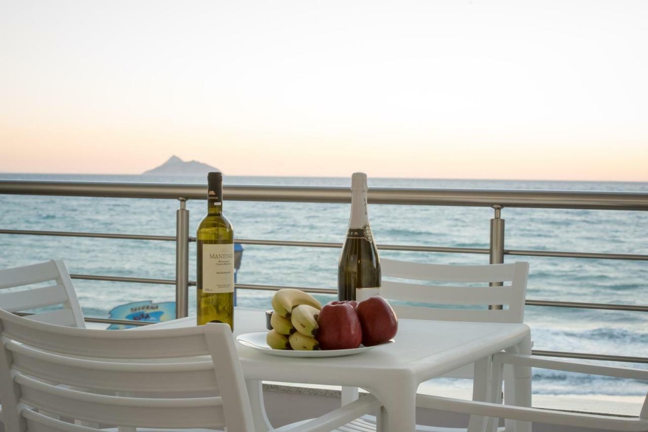 Bella Mare Luxury Apartments Kalamaki  Dış mekan fotoğraf